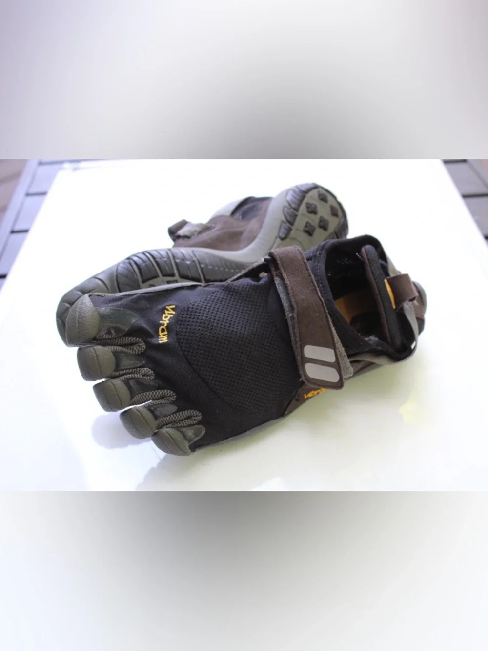 Vibram five fingers men’s shoes